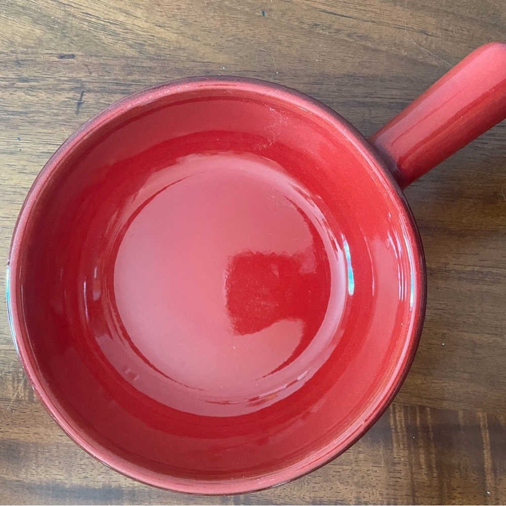 De Silva Pottery Bowl with Handle